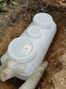 2立方新型pe化糞池運(yùn)抵新余市渝水區(qū)安裝施工