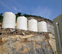 江西贛州農(nóng)田果園用pe塑料儲(chǔ)罐解決灌溉問(wèn)題